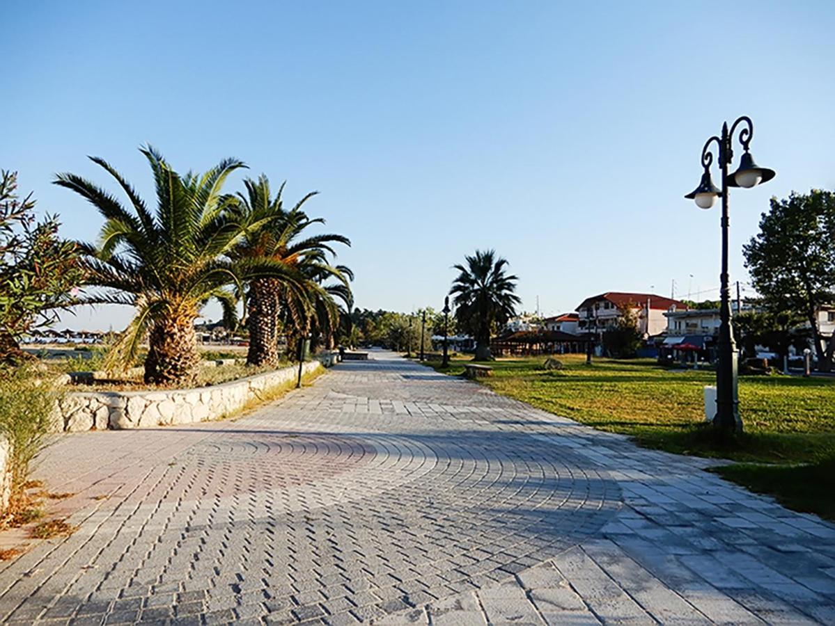 Seaside Villa Nea Poteidaia Exterior photo